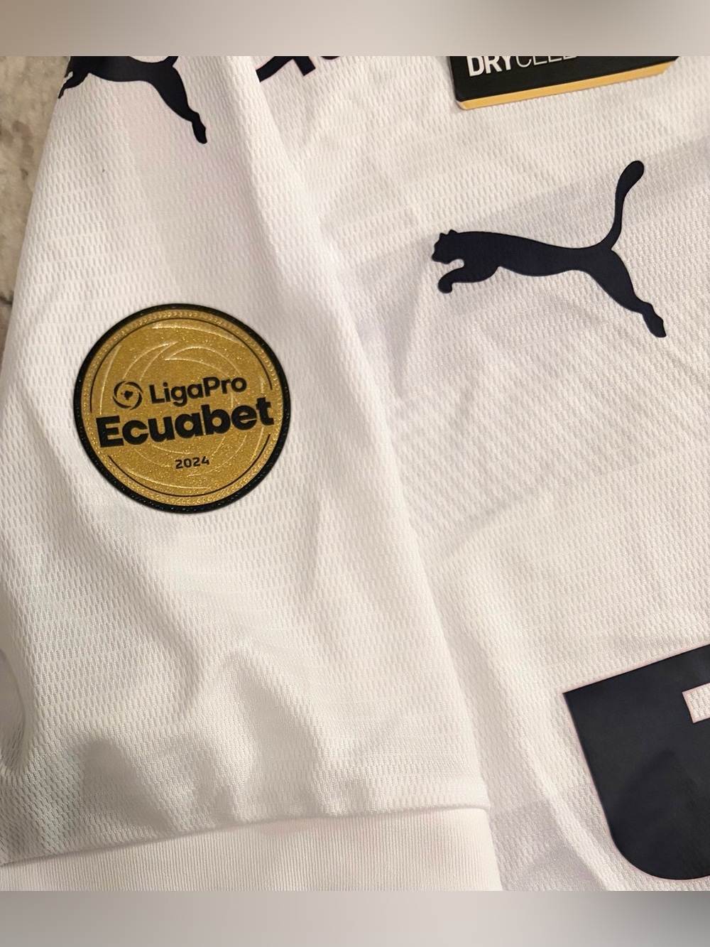 Puma Authentic Ecuador LDU Liga de Quito 2024 Soccer 705370-01 Jersey Men’s Sz M - Picture 5 of 8